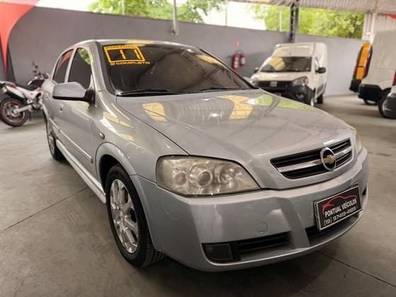 CHEVROLET ASTRA 2.0 MPFI ADVANTAGE 8V FLEX 4P MANUAL